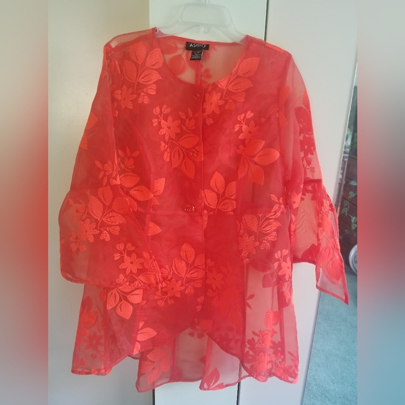 3 piece Skirt Suit - Picture 10 of 11